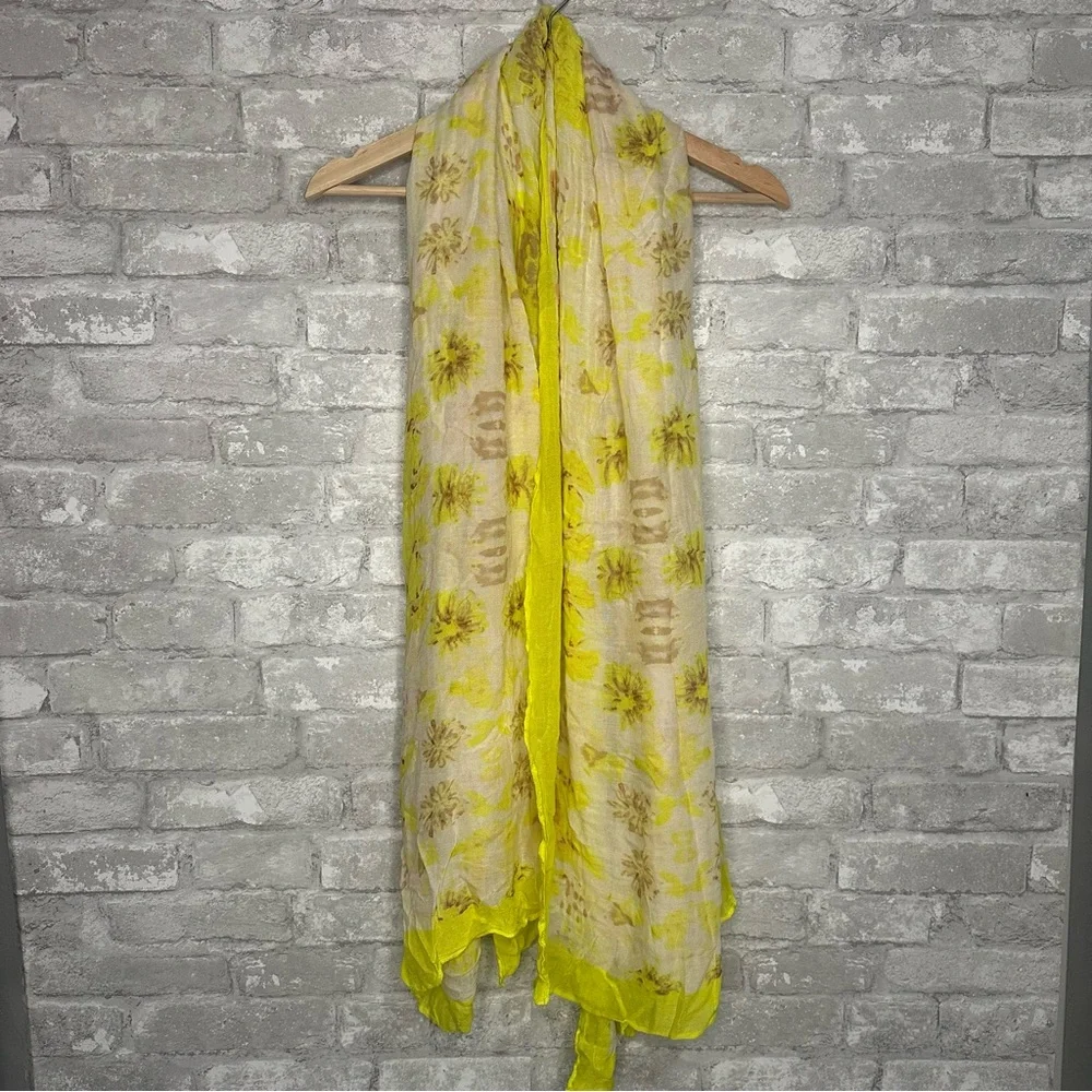 EUC Floral Yellow Scarf Lightweight  Fall Fashion